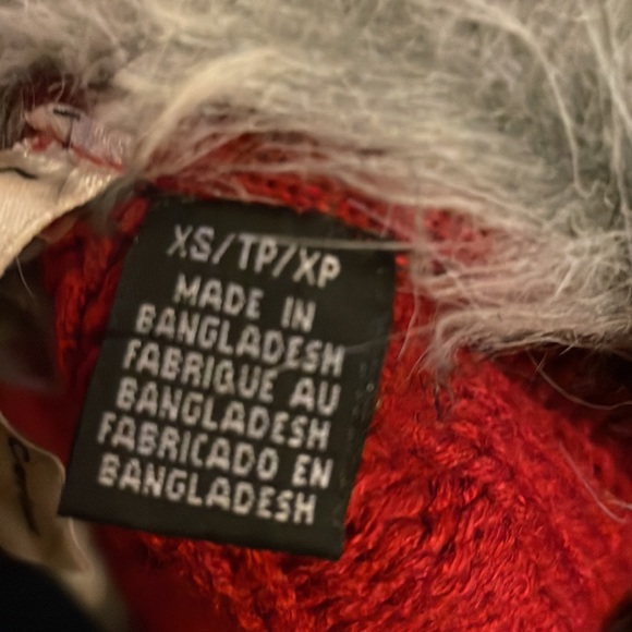 Le Temps Des Cerises Red Zipped up Sweater with Fur Lined Collar and Buckles - Picture 6 of 7